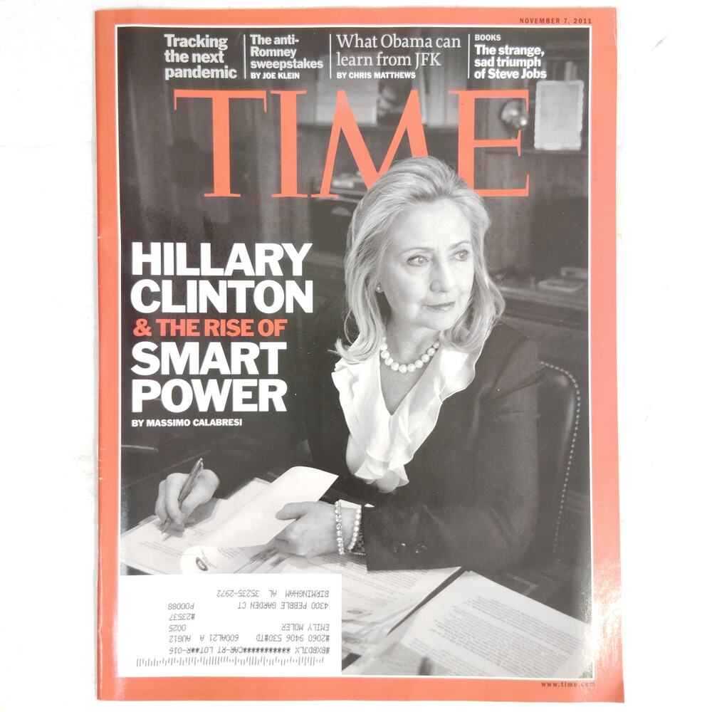 Time Magazine November 7, 2011 Hillary Clinton Smart Power, Steve Job Biography